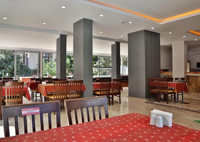 Kleopatra Smile Hotel 3*